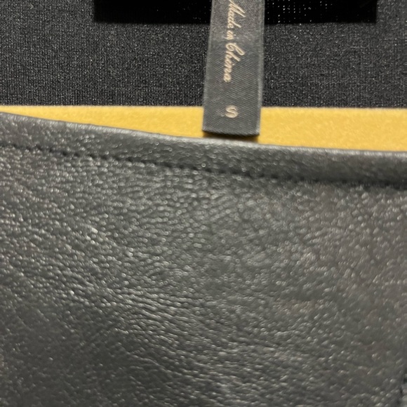 High low BCBG Blouse with beautiful leather detailing.  Only worn once! - Picture 2 of 2